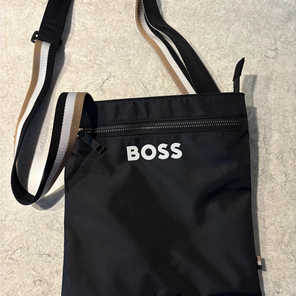 BOSS Hugo Boss Black Crossbody Bag Shoulder Messenger Bag Logo